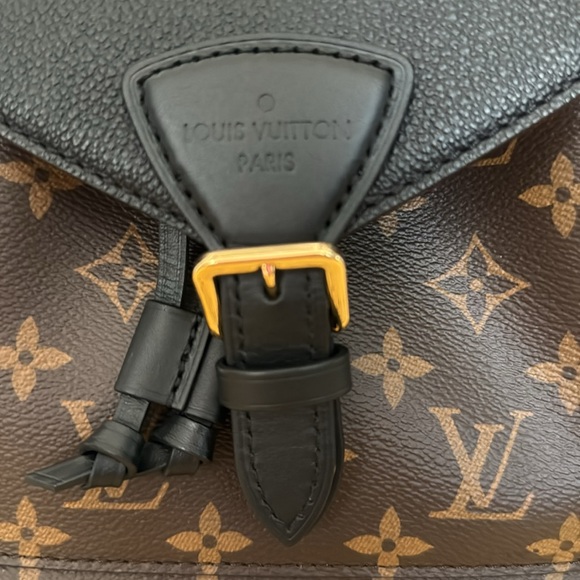 Authentic Louis Vuitton Montsouris PM (newer version) - Picture 3 of 9